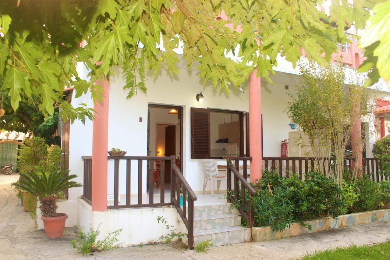Maria'S Apartments Kalyves Exterior foto